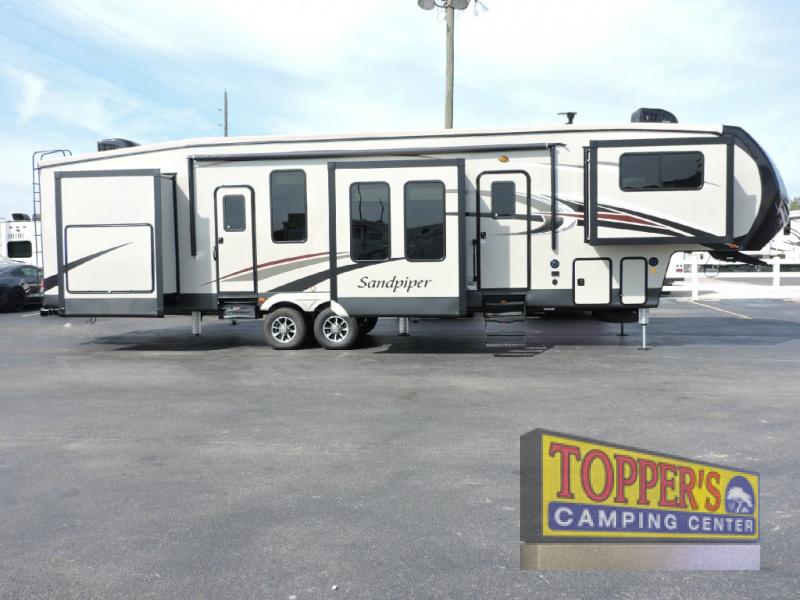 Fifth Wheel Rvs With Outdoor Kitchens, Fifth Wheel With Bunk Beds And Outdoor Kitchen