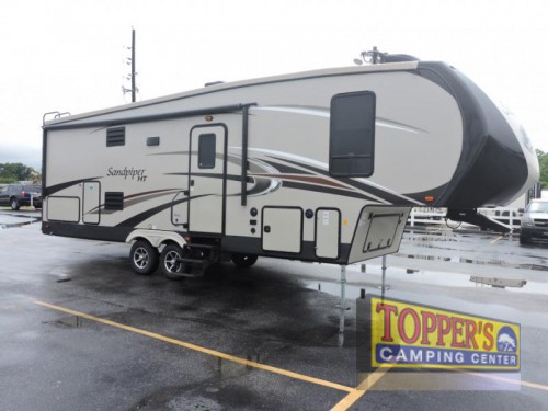 Sandpiper HT Fifth Wheels