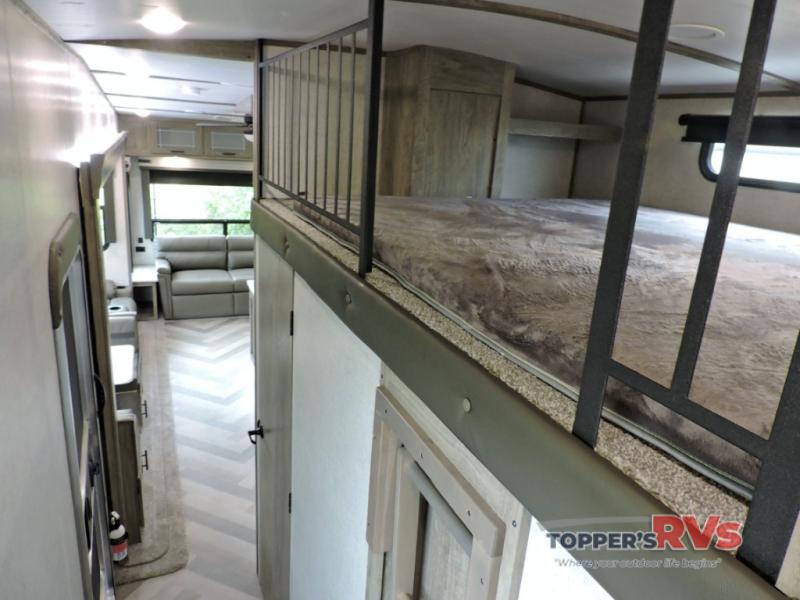 Rvs With A Loft, Fifth Wheels With Bunk Beds