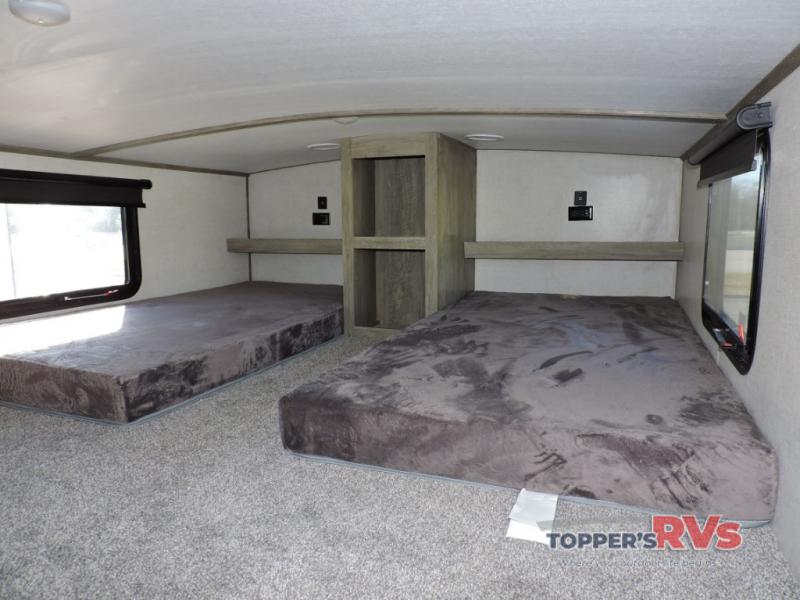 Rvs With A Loft, 5th Wheel Campers With Bunk Beds